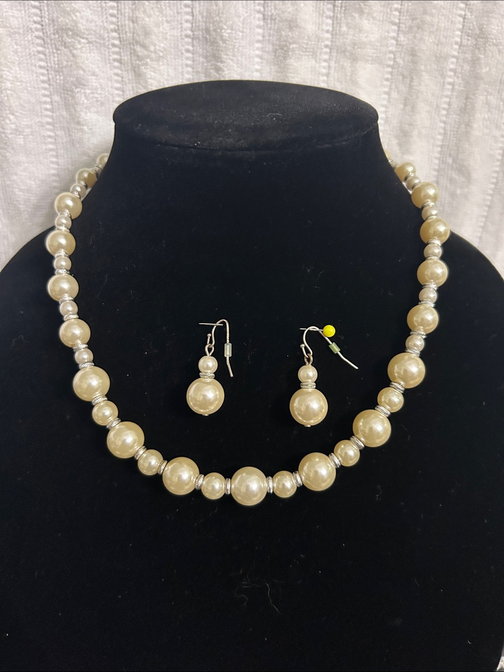 Classic Ivory Pearl-Style Bead Necklace with Matching Drop Earrings